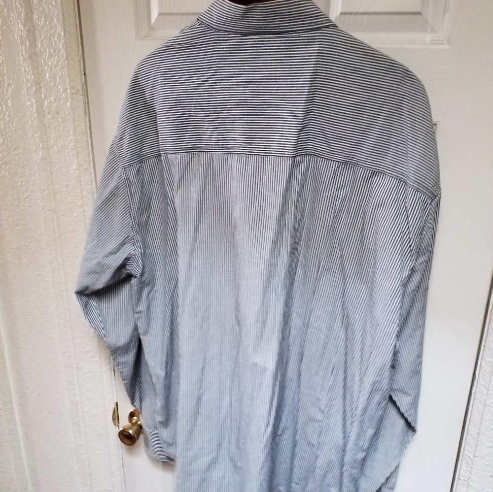 4x Button Up - image 2